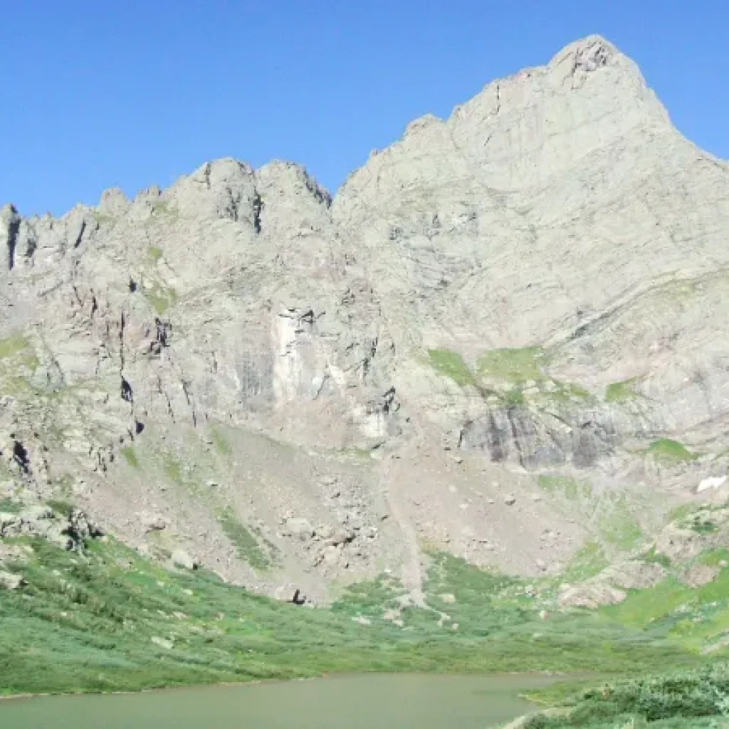 On Thursday 8/12/21 at approximately 1600, Saguache County SAR requested Custer County SAR’s assistance in providing help to a stranded climber in the East Gully of Crestone Needle.