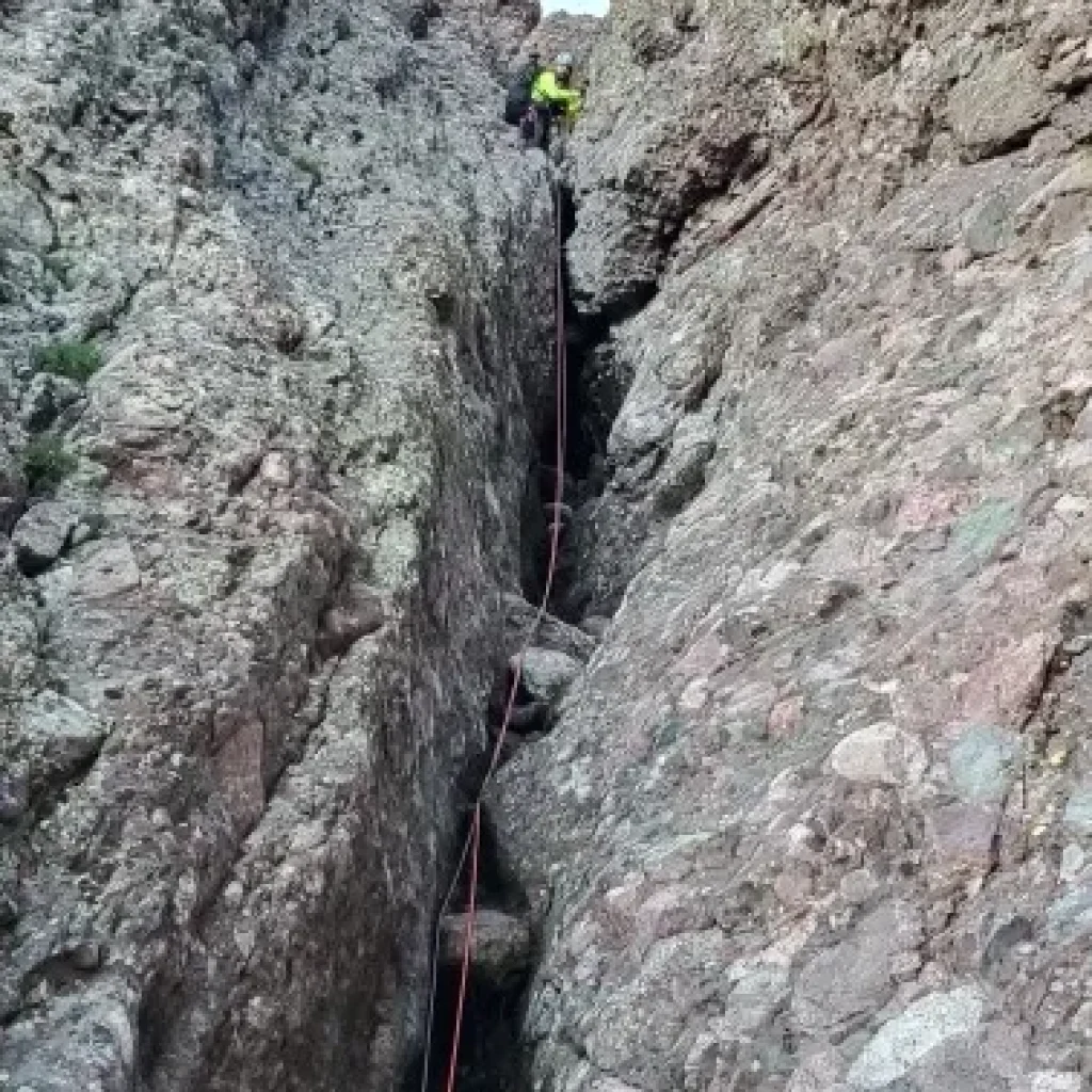 Custer County SAR was called on to respond to a climber who was cliffed-out at an approximate elevation of 13,050’ on Crestone Needle. Saguache County SAR transferred command of the incident to CCSAR.